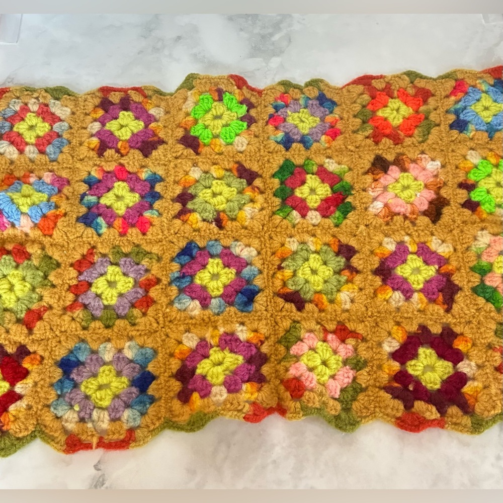 Retro Vintage Crochet Granny Square Placemat 21 inches X 13.5 inches - Picture 2 of 6